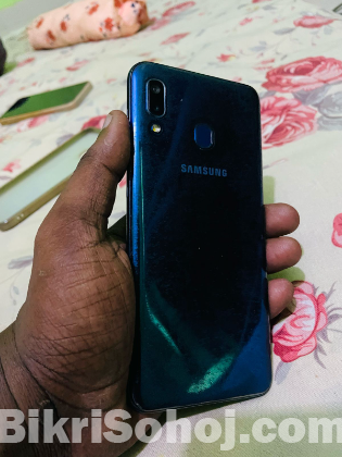 Samsung Galaxy A20